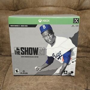 New Era Black and White 9FIFTY Cap